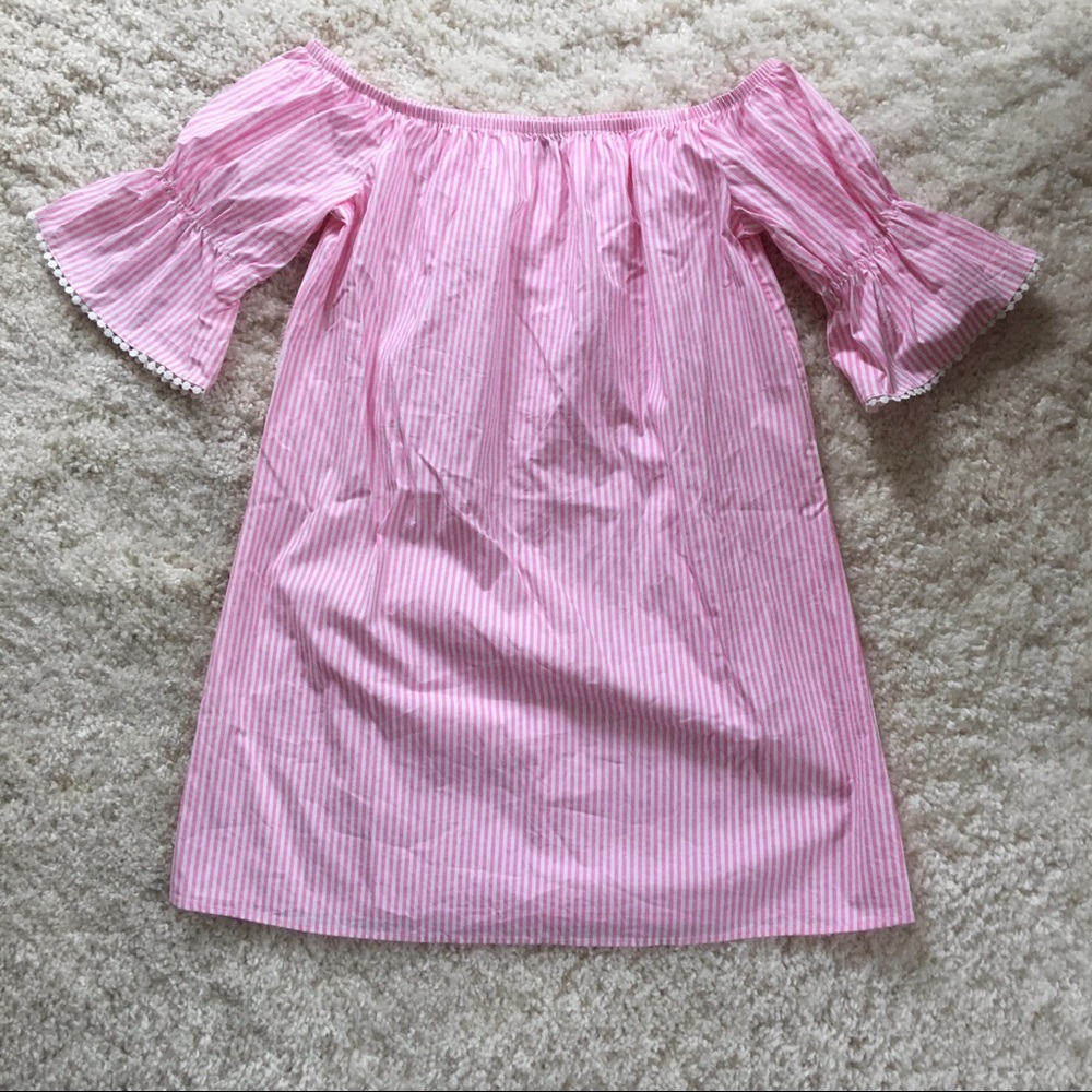 Ambiance. Tunic or mini dress